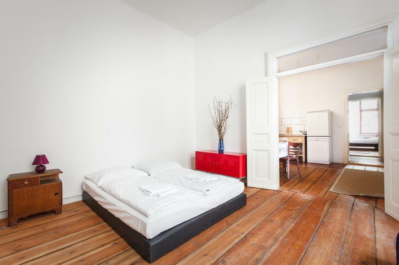 3 Bedroom Apartment Berlín Exterior foto